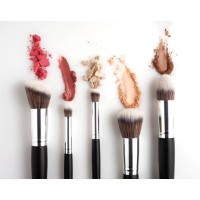 Bloom Drop Beauty logo - Similar company to Doma Holding