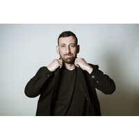 Gianni Rossi : Voix-off et Doublage logo - Similar company to Padg Prod