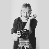Jorietha Rabie Photography logo - Similar company to Rubycoded