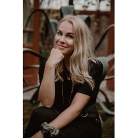 Debra van der Heide logo - Similar company to Dosocial
