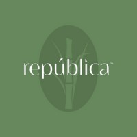 república Skin logo - Similar company to Hello Updo
