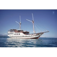 Raja Naga Laut Cruises logo - Similar company to Kelir Creative