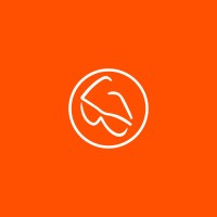Holmquist Optik Synsam logo - Similar company to Industridraperier