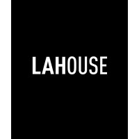 LA House logo - Similar company to Zv Agenciamento Artistico