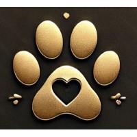 PawLove logo - Similar company to Tommy Pets