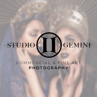 Studio Gemini Photography logo - Similar company to Silver & Sage Studios - Wedding Photography