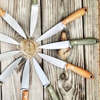 newberry knives logo - Similar company to Georgia Bushcraft