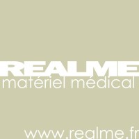 REALME logo - Similar company to Maxcomerc
