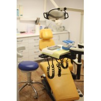 Clínica Dental Doctores Cuba logo - Similar company to Uwu™