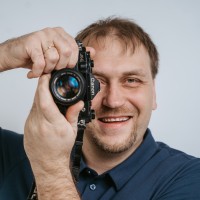 Photographer Olev Mihkelmaa 📷 logo - Similar company to Blaque Studio