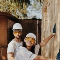 The DIY Life logo - Similar company to Linear Fine Woodworking