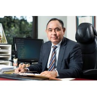 Professor Stan Sidhu - Endocrine Surgeon logo - Similar company to Milkman Grooming Co.