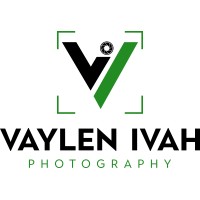 Vaylen Ivah Photography logo - Similar company to Exeqfit
