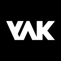 YAK - Tratores Elétricos logo - Similar company to Move | Eletromobilidade