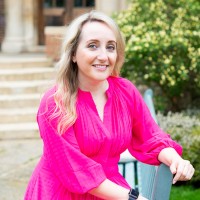 Lucy Everett Consulting logo - Similar company to The Holistic Business Coach