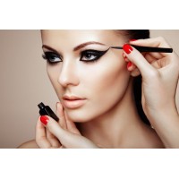 MakeupArtist logo - Similar company to Food & Business Knowledge Platform