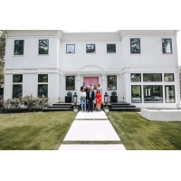 David Bush Realtors logo - Similar company to Eric Cantu Remodeling