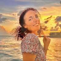 Retro Pets by Krista Brooks logo - Similar company to Fjn