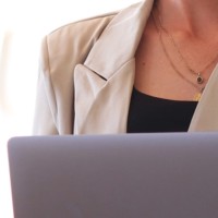 Lucie Tillier Coaching logo - Similar company to Bremat Location