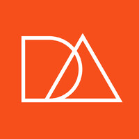 Definite Articles logo - Similar company to Untuckit