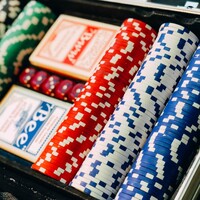 Founder Poker Montreal logo - Similar company to Hologram