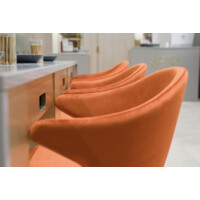 Nails One & Nossa Beauty logo - Similar company to Nails Dublin