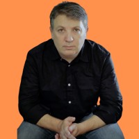 Auteur logo - Similar company to Grand Angle Production