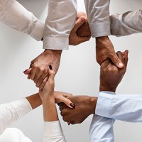 The Influencer Community logo - Similar company to Ruth Medlin Consulting