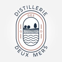 DISTILLERIE DES DEUX MERS logo - Similar company to Eau-De-Vie - Le Podcast Par Speakeasy