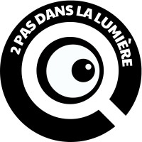 2 pas dans la lumière logo - Similar company to Ancrage Studio