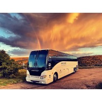 Holiday Motor Coach logo - Similar company to Salt Lake Express