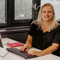 JEL10 logo - Similar company to Dutch Waffle Company