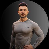 Eduardo Muscle logo - Similar company to Maxmidiaooh