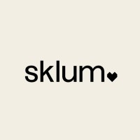 SKLUM logo - Similar company to Casika.Es