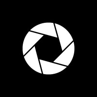 Marcelle Ribeiro | Fotografia logo - Similar company to Instituto Golden