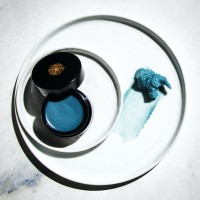 May Lindstrom SKIN logo - Similar company to Gladly Network