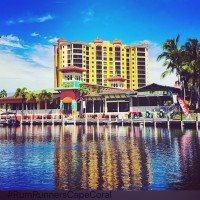 Rumrunners Waterfront logo - Similar company to Fse Connect