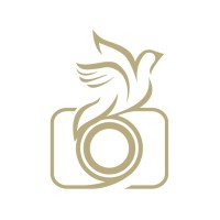 Fotomelnikova Photography logo - Similar company to Allymajkastudios