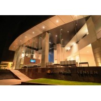 Svenska Design Hotels logo - Similar company to Speak Lead Transform