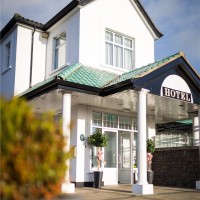 Ivanhoe Hotel logo - Similar company to Barrett Contracts Ltd