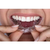 John Smile Ortodoncia Invisible logo - Similar company to Dilains. Ortodoncia Invisible