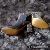 Spanish Luxury Footwear logo - Similar company to Proposell