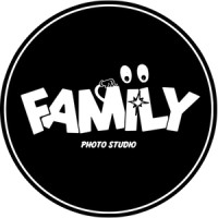 Family Photo Studio