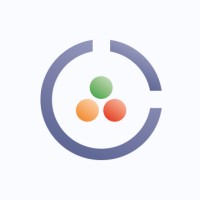 Las 3 en punto logo - Similar company to Ember Estudios