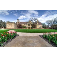 Paine Art Center and Gardens logo - Similar company to Blueconcept