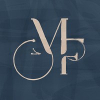 Marcela Fazio | Boutique de Arquitetura logo - Similar company to Studio Fabra Arquitetura E Design