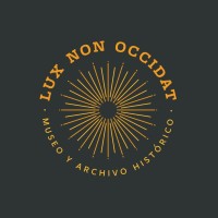 Lux non occidat: Museo y Archivo Histórico del Externado logo - Similar company to Museo De Trajes