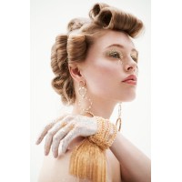 Manuel Tarquini - Fashion Luxury & Beauty Photographer logo - Similar company to Kimgarza - Creative Director / Beauty & Editorial Photographer