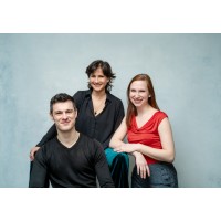 Chloé Piano Trio logo - Similar company to Trio Aralia