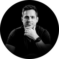 Leo Siqueira logo - Similar company to M8K Group